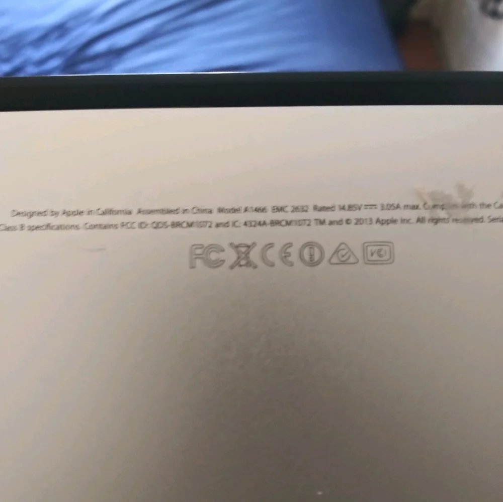 Apple MacBook Air - Sleek Silver Design